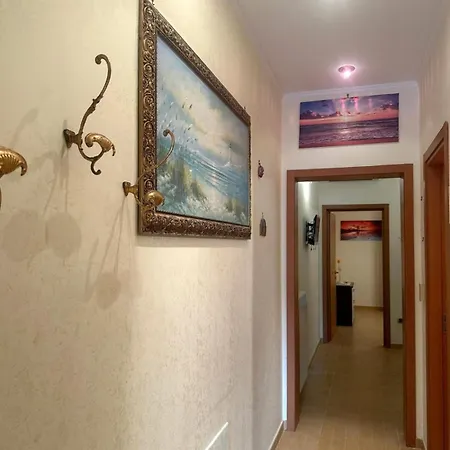 Scirocco 1° Piano Holiday home *